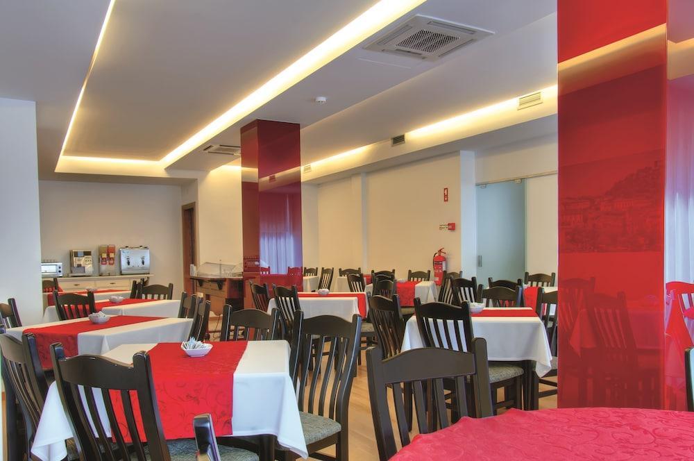 Hotel Sao Luis Leiria Ngoại thất bức ảnh