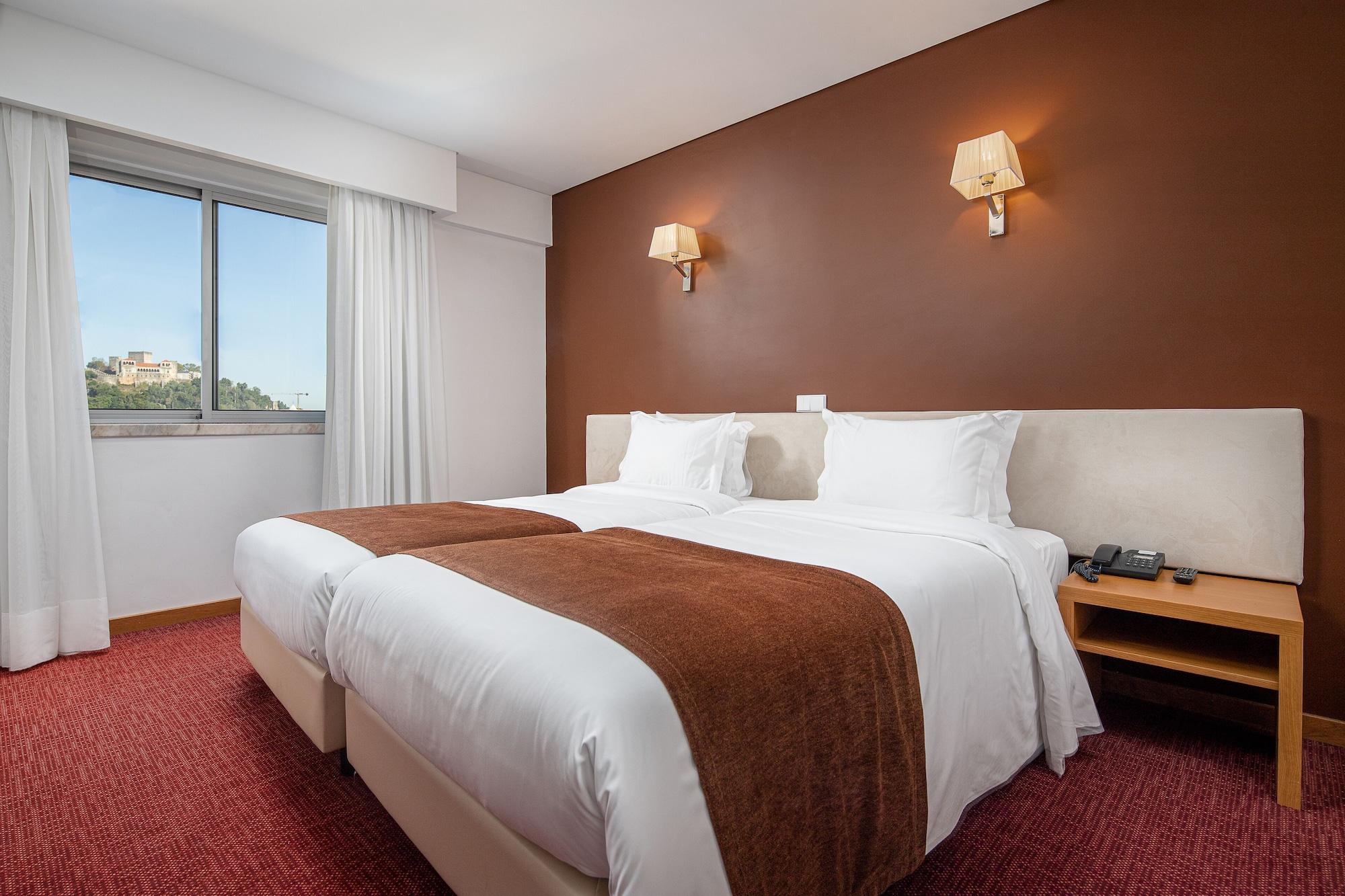 Hotel Sao Luis Leiria Ngoại thất bức ảnh